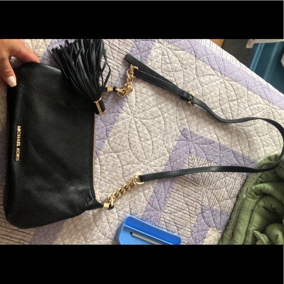 Michael Kors crossbody bag - Picture 1 of 2